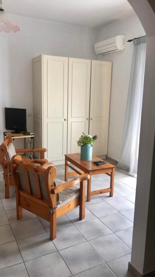 Barbara's One Bedroom Apartment